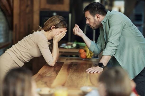 Γιατί επιλέγω συνέχεια λάθος σύντροφο;<br>Γιατί όλοι σε μένα…